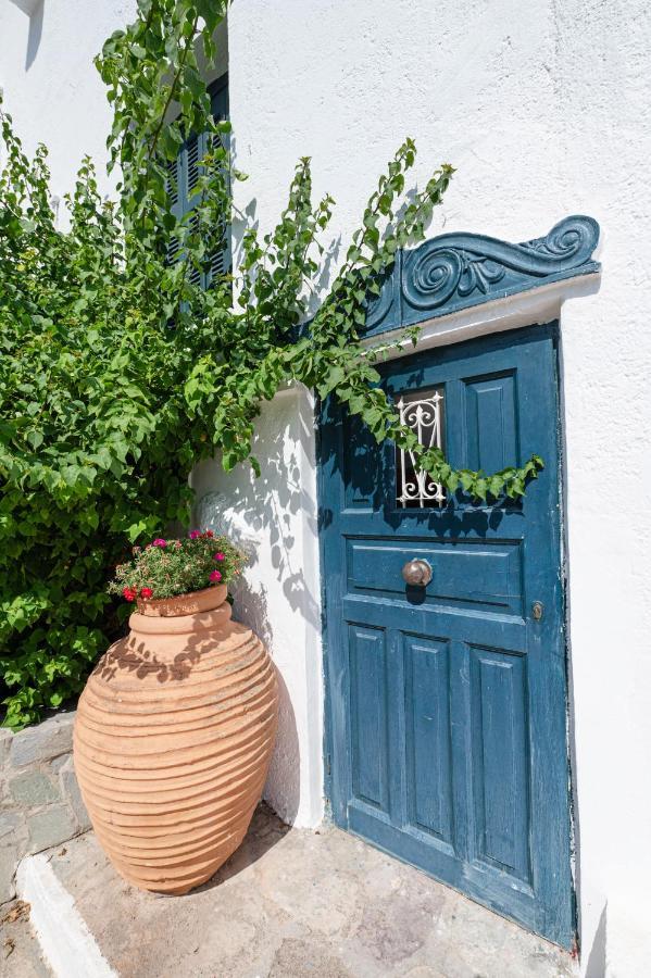 Poros Town Traditional House Under The Clock Tower With Sweet View מראה חיצוני תמונה