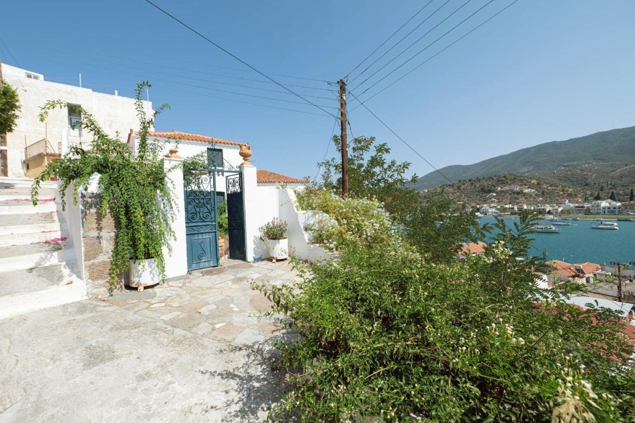 Poros Town Traditional House Under The Clock Tower With Sweet View מראה חיצוני תמונה