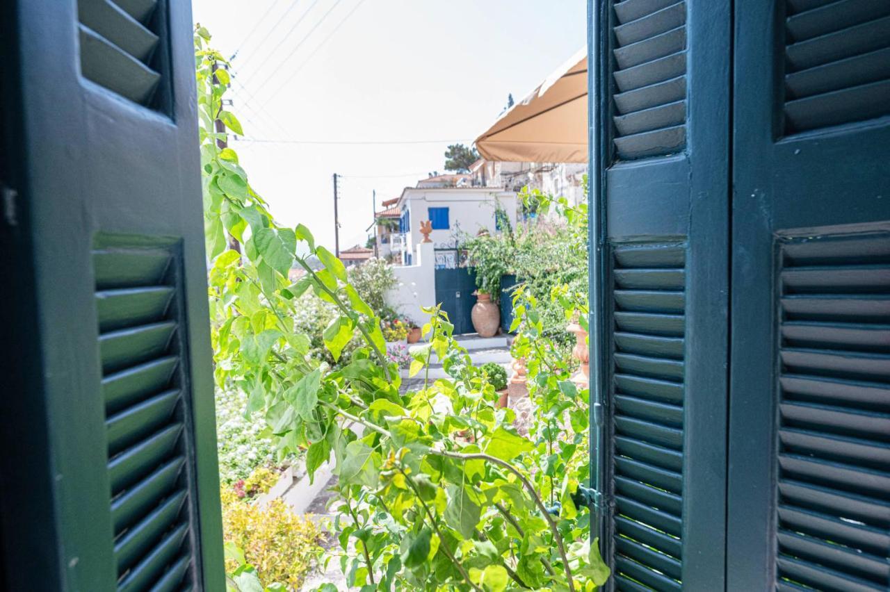 Poros Town Traditional House Under The Clock Tower With Sweet View מראה חיצוני תמונה