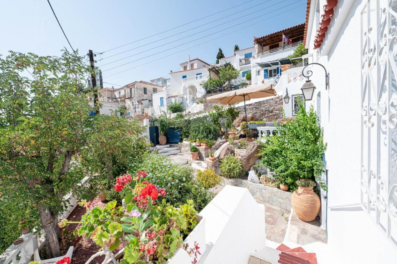 Poros Town Traditional House Under The Clock Tower With Sweet View מראה חיצוני תמונה