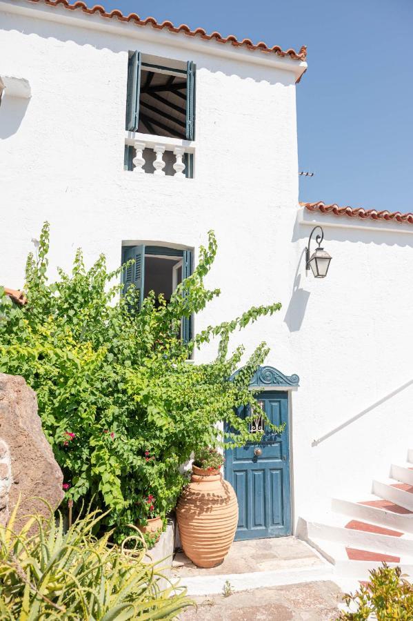 Poros Town Traditional House Under The Clock Tower With Sweet View מראה חיצוני תמונה